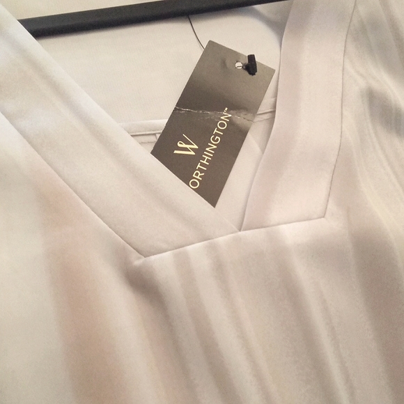 Ombre Striped V-Neckline  Tank Blouse - Picture 11 of 11